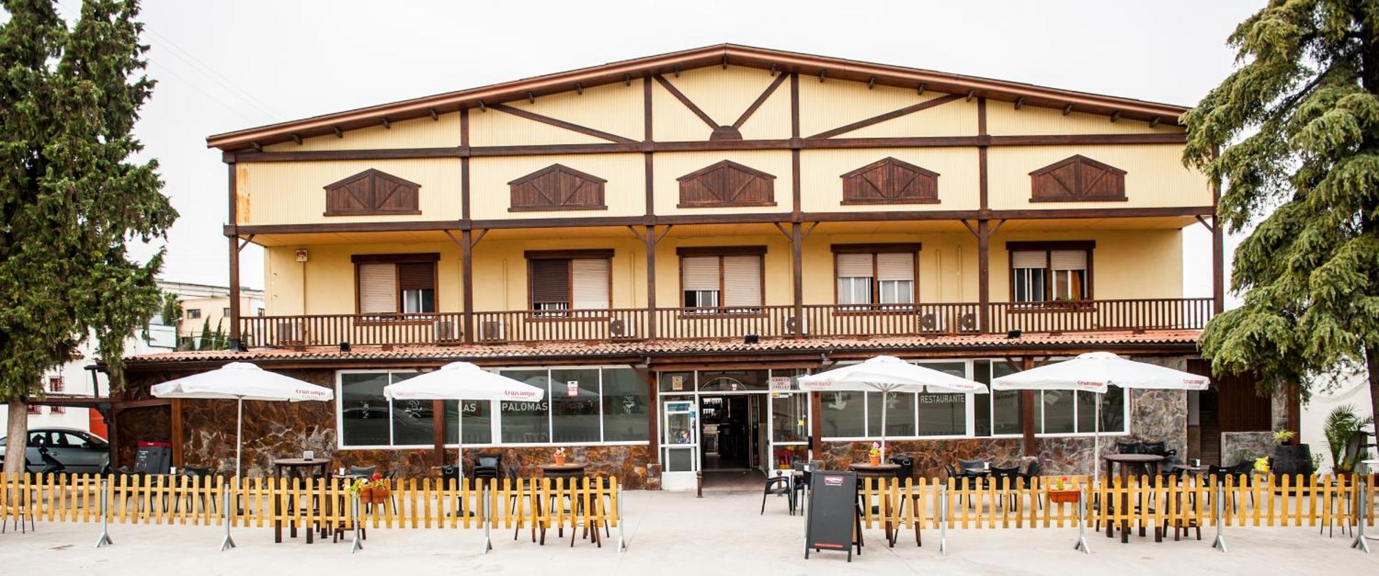 לוסנה Hostal Las Palomas מראה חיצוני תמונה